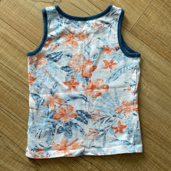 3/$10 🌺Old Navy Hawaiian Flower Tank Top in Size 2T. - Picture 3 of 4